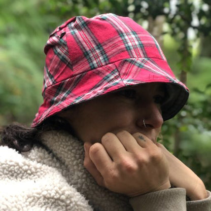 Bucket abrigado reversible